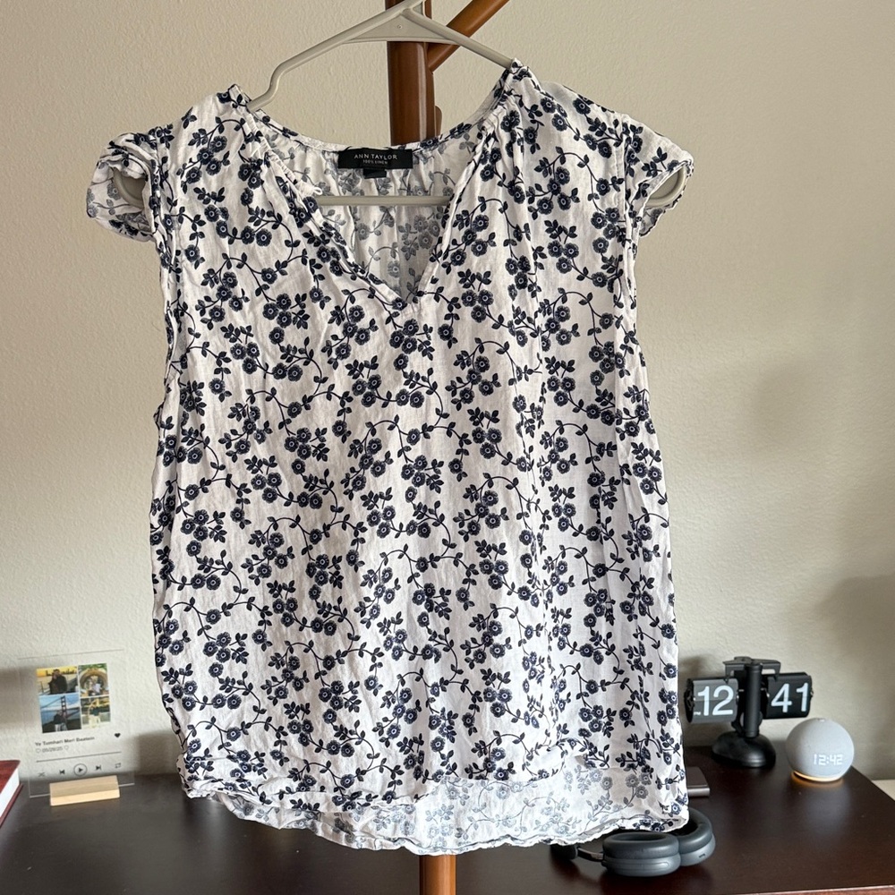 Ann Taylor Navy Blue and White Floral Blouse